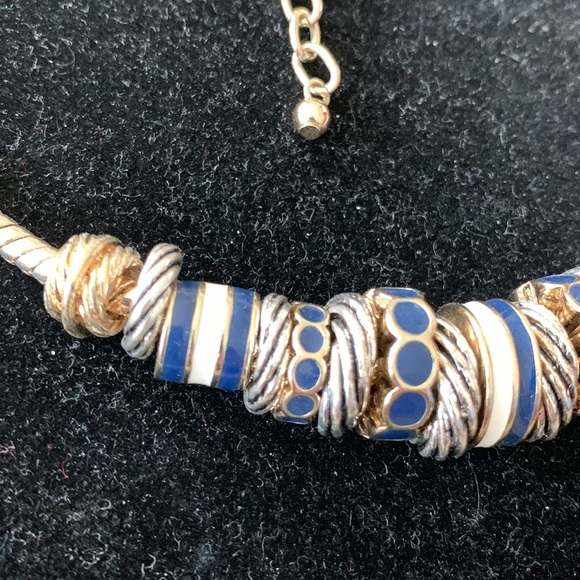 Slide charm Necklace - Picture 2 of 5